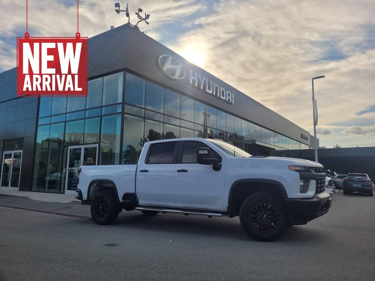 White 2023 Chevrolet Silverado 3500HD Pickup Truck Four-Wheel Drive Automatic