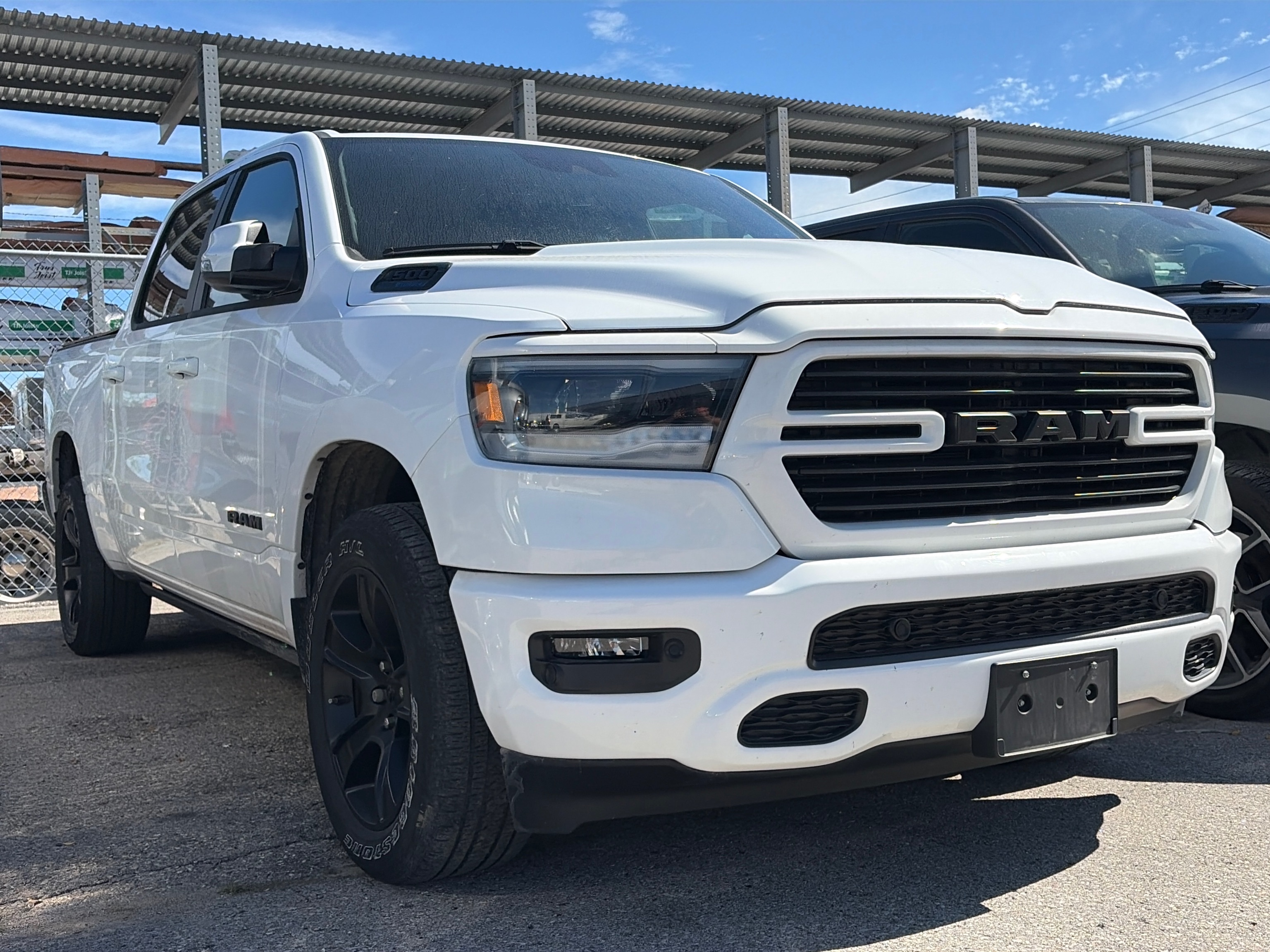White 2024 RAM 1500 Pickup Truck 8-Speed Automatic