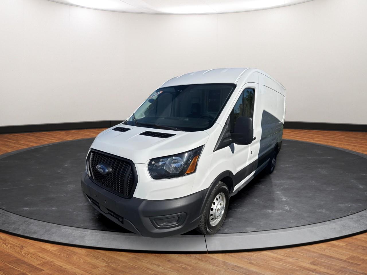  2023 Ford Transit Cargo 250 Medium Roof AWD   