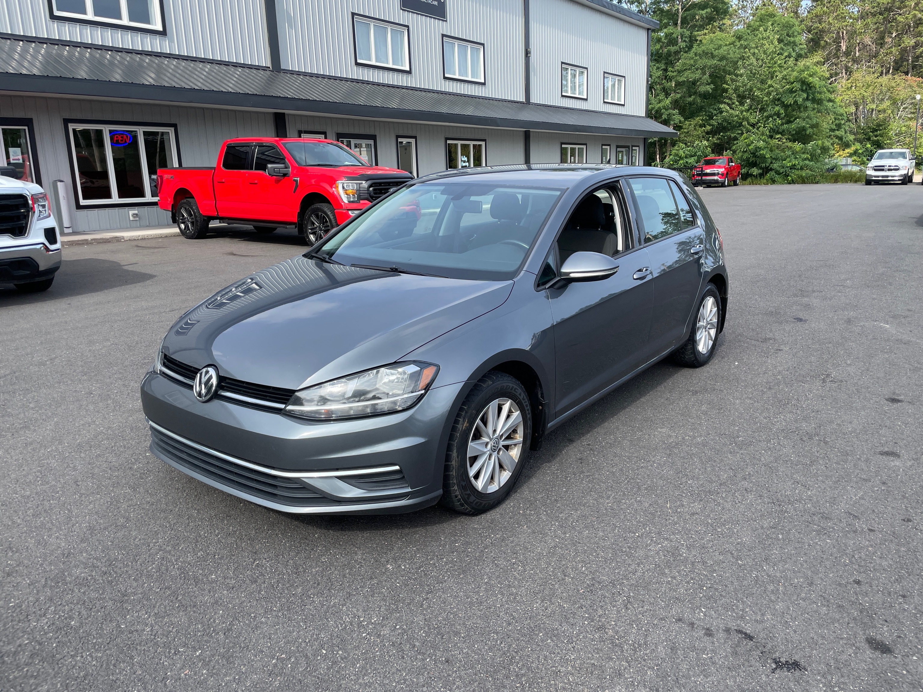 Gray 2018 Volkswagen Golf Hatchback  5-Speed Manual