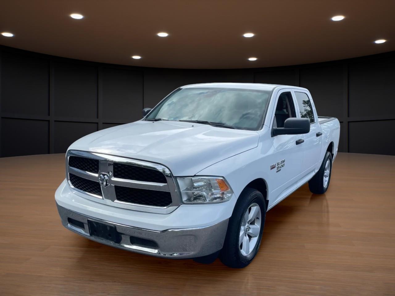  2022 RAM 1500 Classic SLT Crew Cab 4WD   