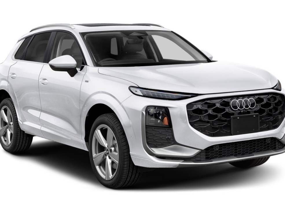 White 2026 Audi Q3 SUV / Crossover 7-Speed Automatic