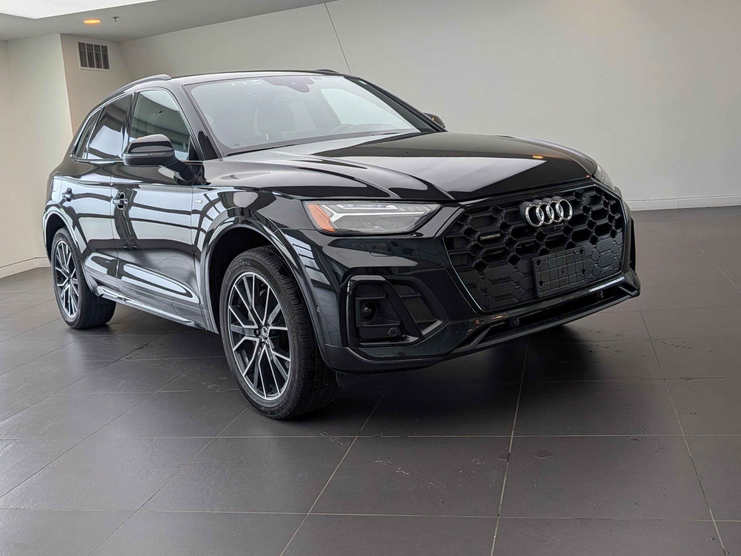 Black 2023 Audi Q5 SUV / Crossover  7-Speed Automatic