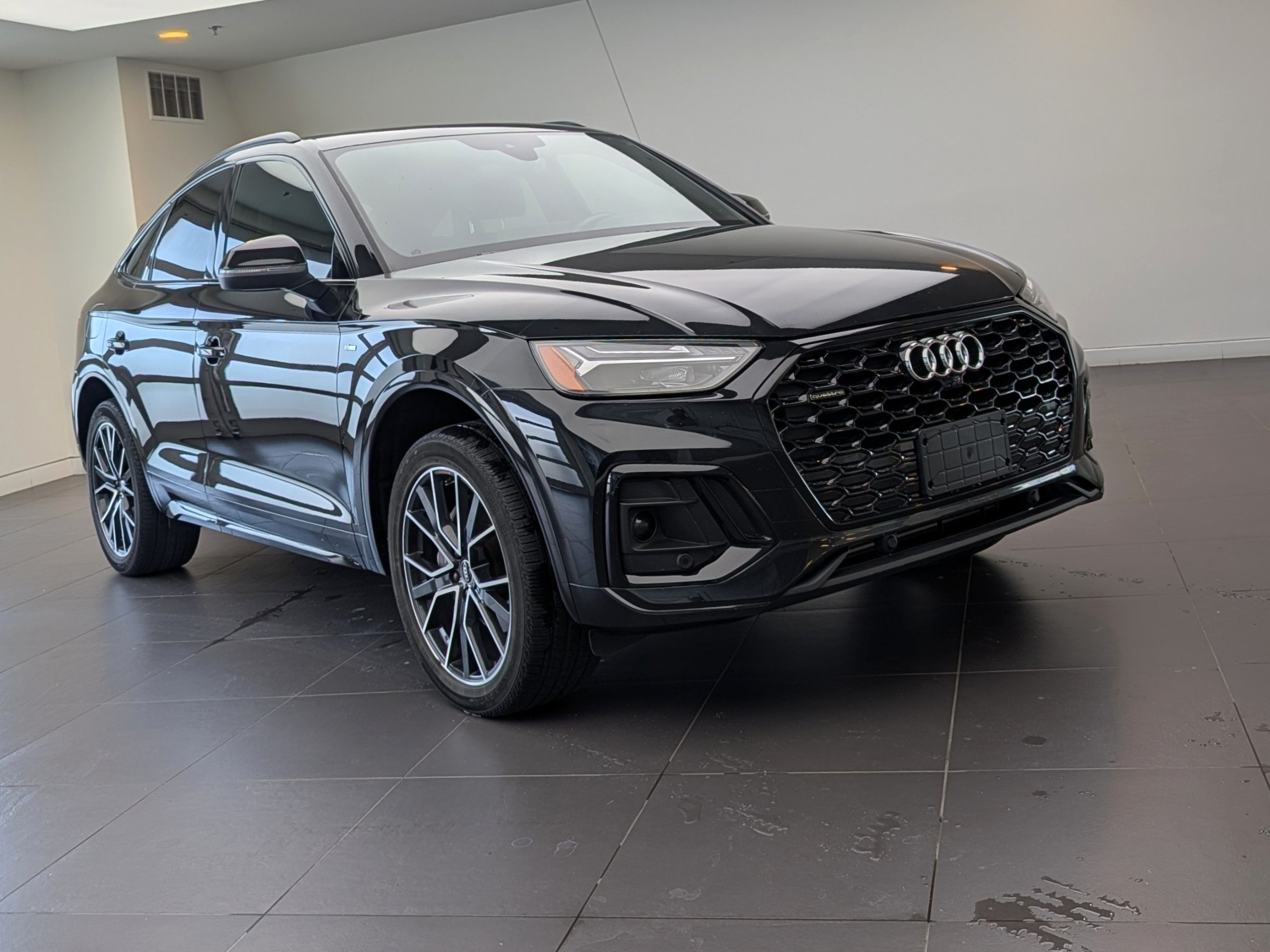 Black 2023 Audi Q5 Sportback Sedan 7-Speed Automatic