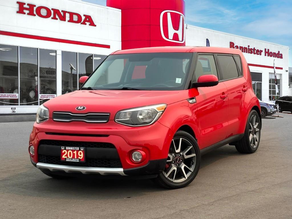 Red 2018 Kia Soul Wagon Front-Wheel Drive 6-Speed Automatic
