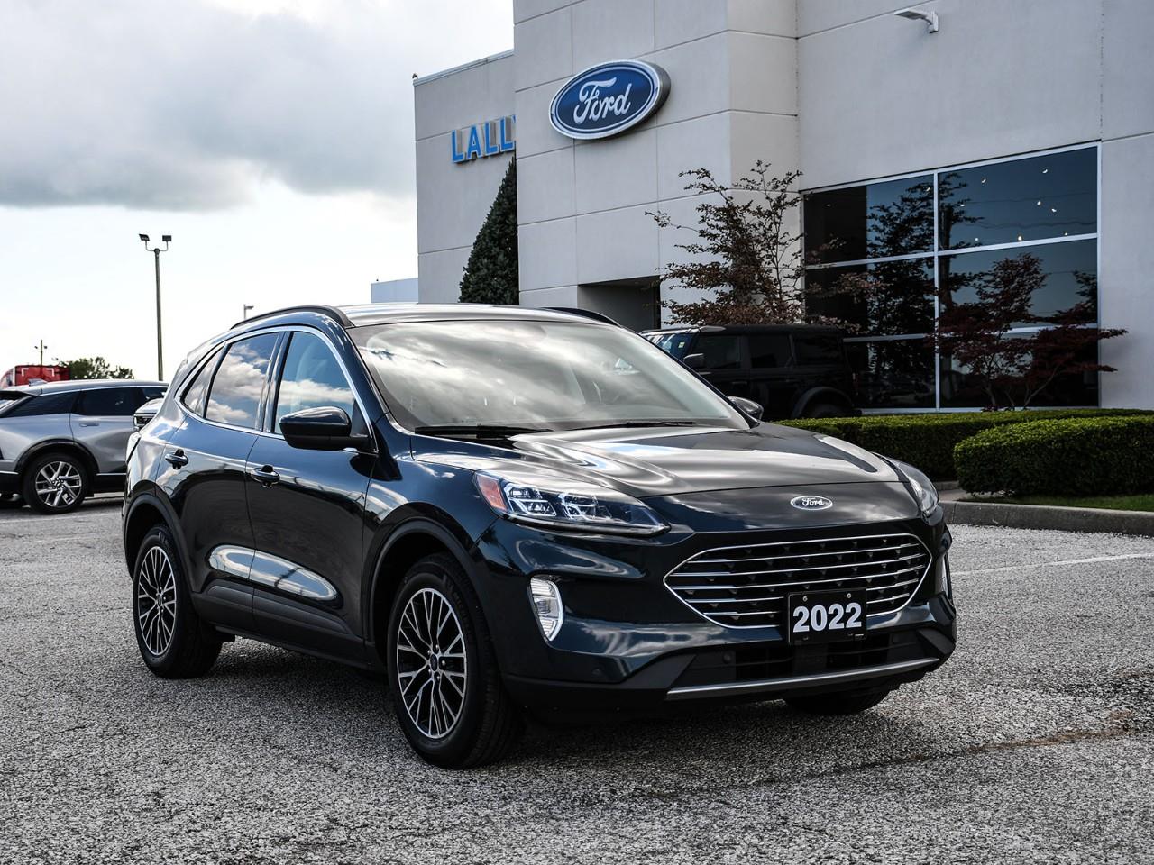Gray 2022 Ford Escape Hybrid Plug-in SUV / Crossover Front-Wheel Drive Continuously Variable Transmission