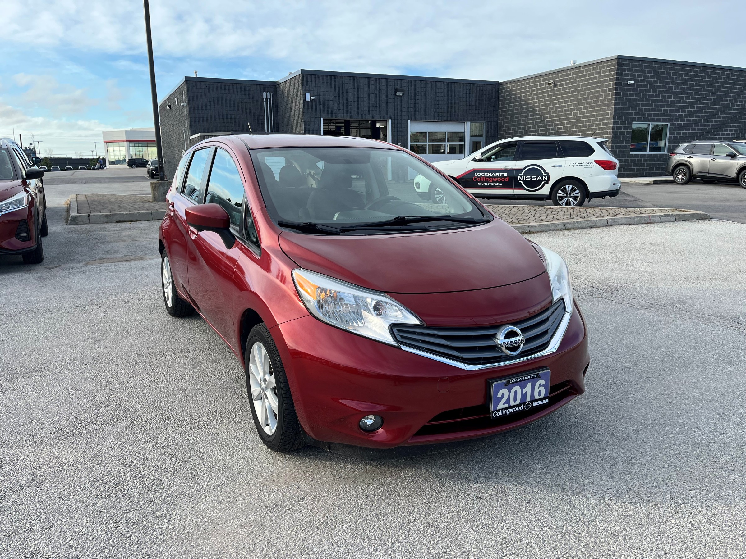 Red 2016 Nissan Versa Note Hatchback Front-Wheel Drive Continuously Variable Transmission