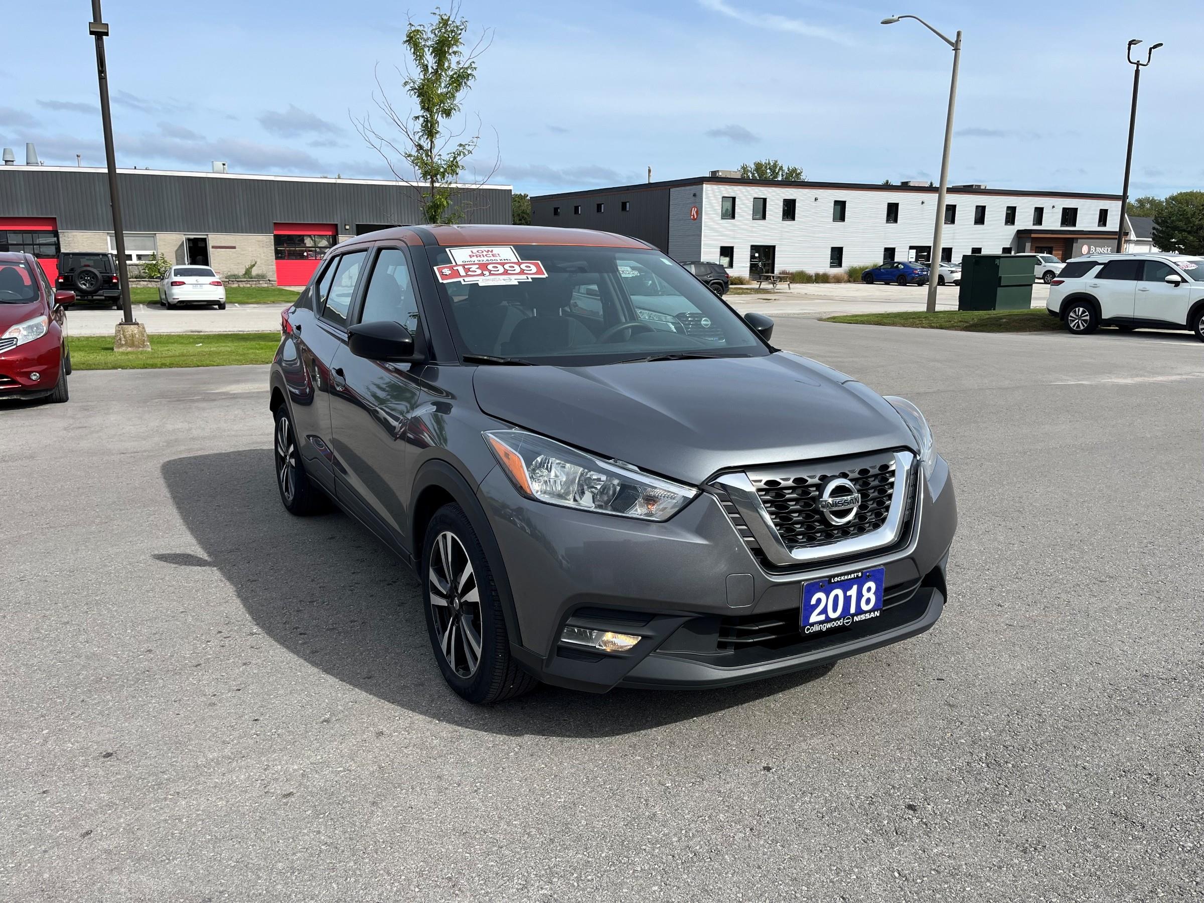 Gray 2018 Nissan Kicks SUV / Crossover Front-Wheel Drive Continuously Variable Transmission