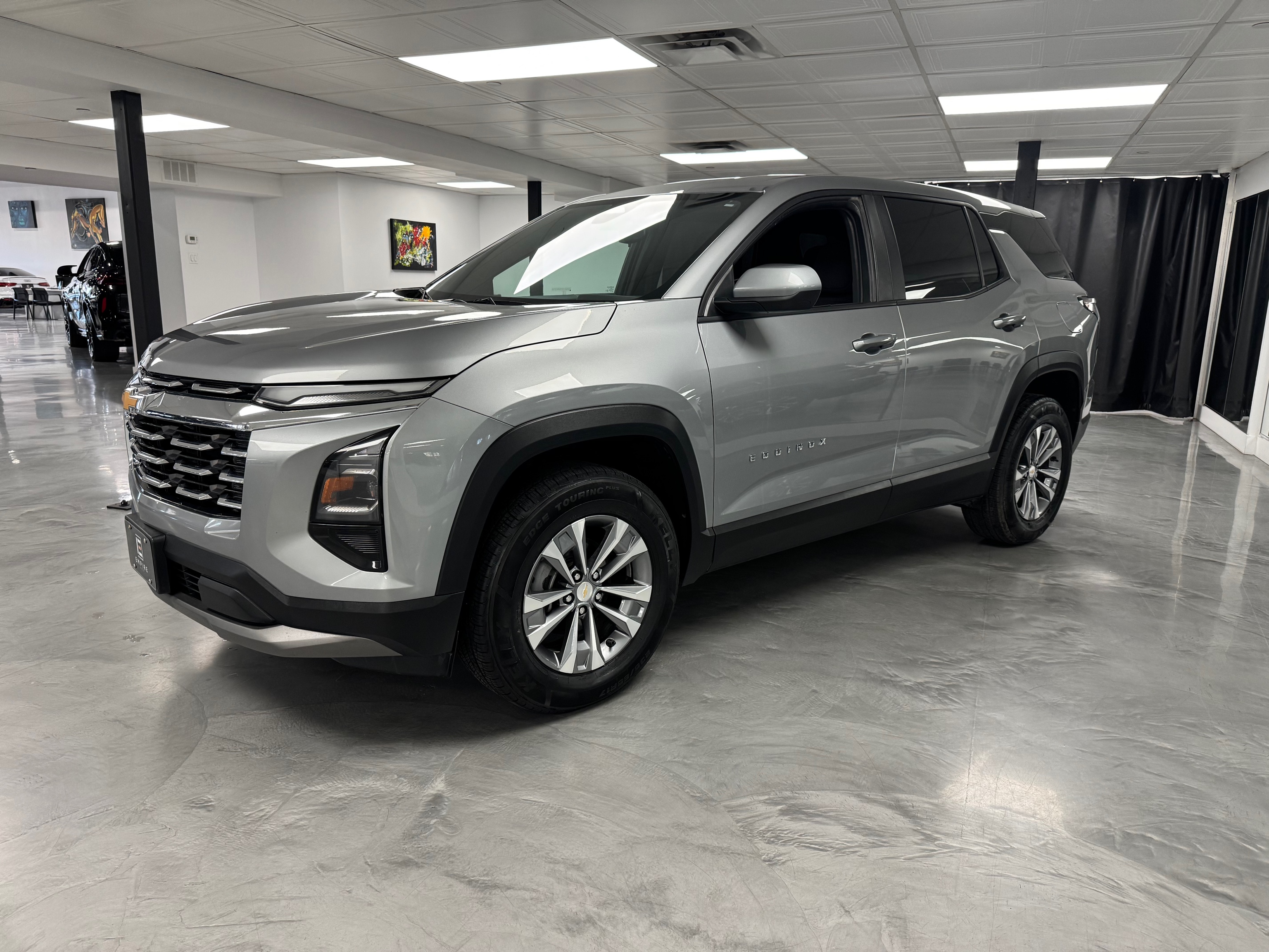 Gray 2025 Chevrolet Equinox SUV / Crossover Four-Wheel Drive 8-Speed Automatic
