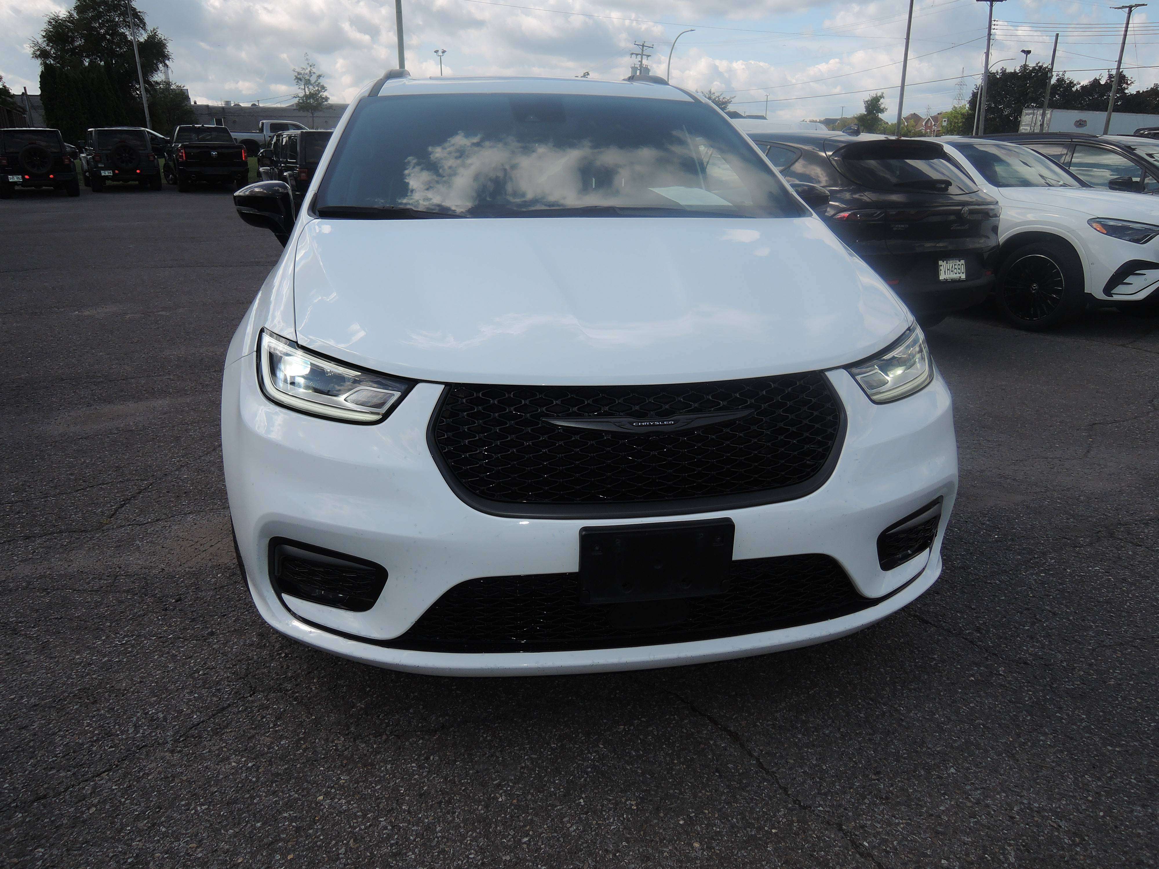 Chrysler Pacifica 2025