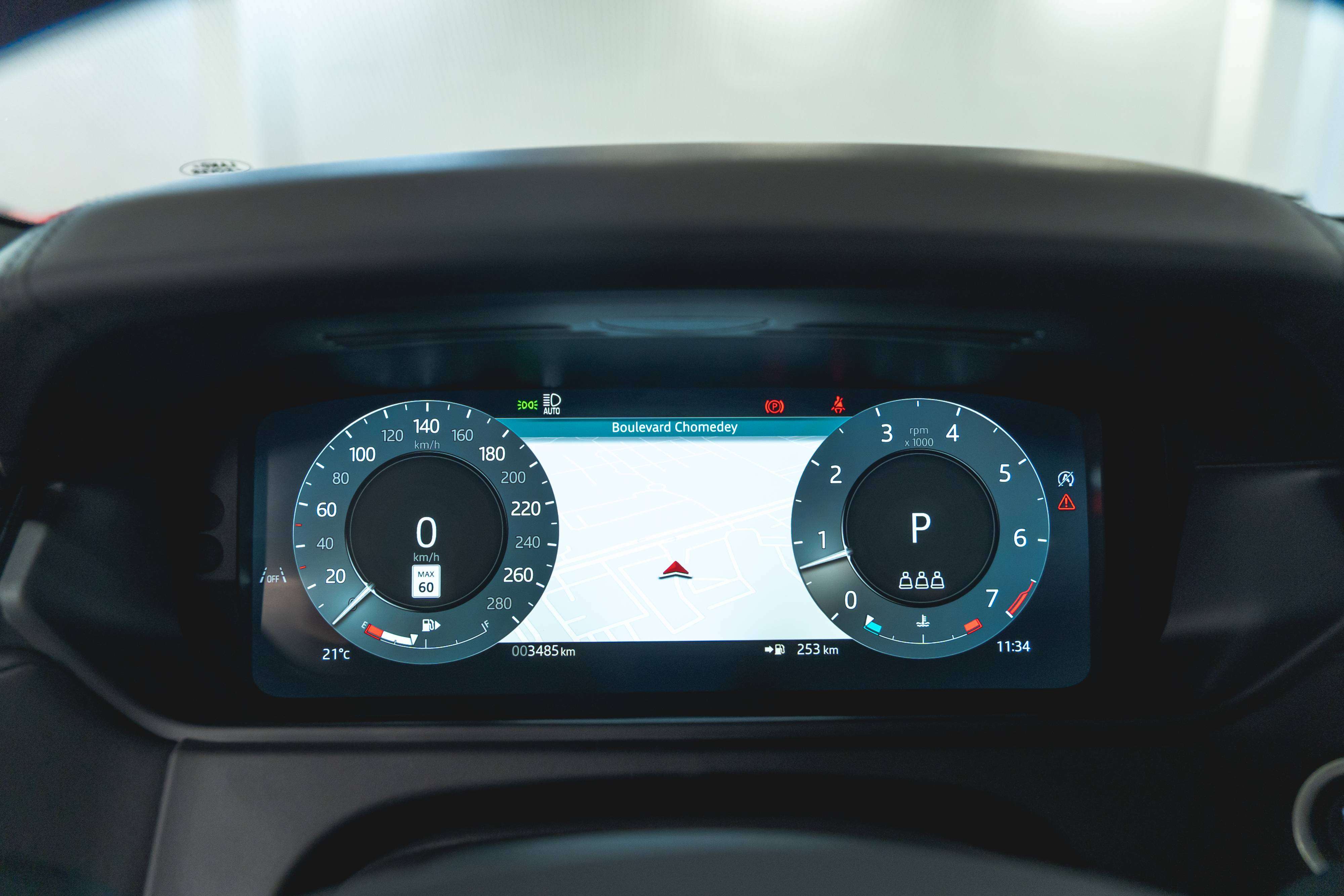 Land Rover Range Rover Velar 2026