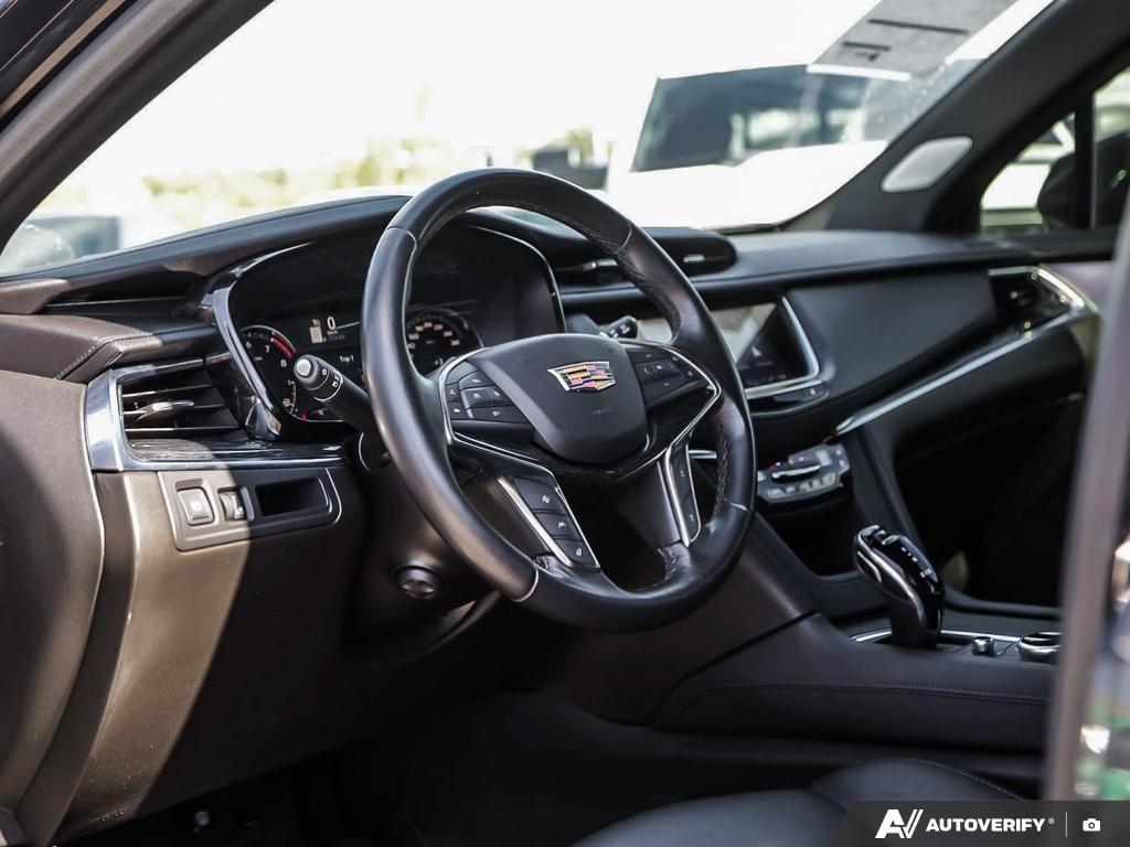 used 2023 Cadillac XT5 car, priced at $35,616
