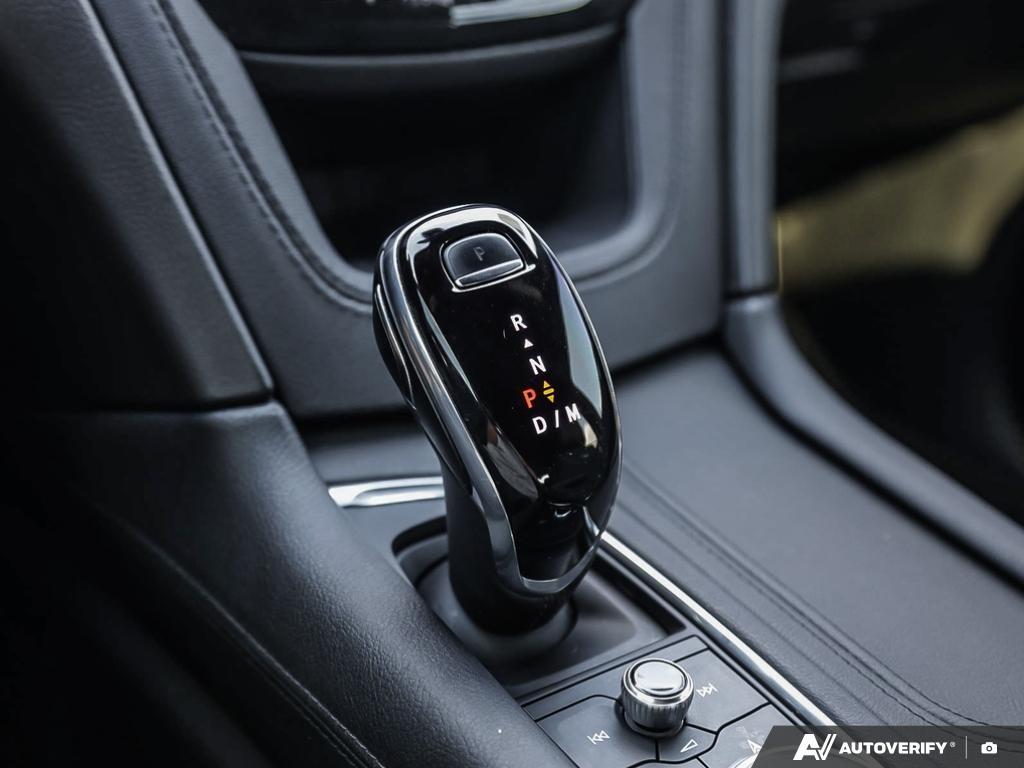 used 2023 Cadillac XT5 car, priced at $35,616