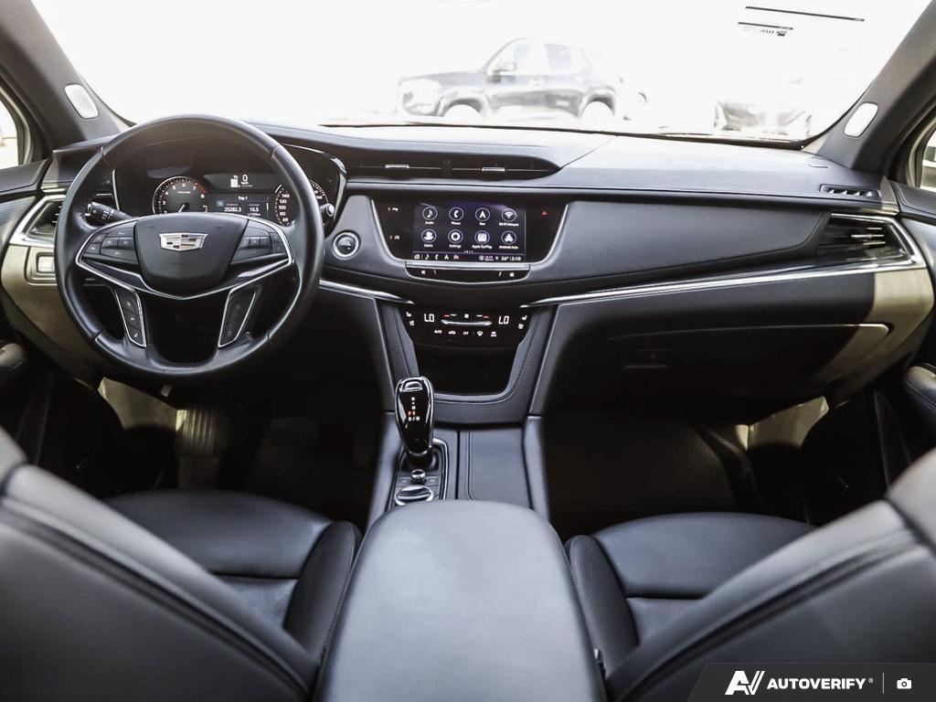 used 2023 Cadillac XT5 car, priced at $35,616