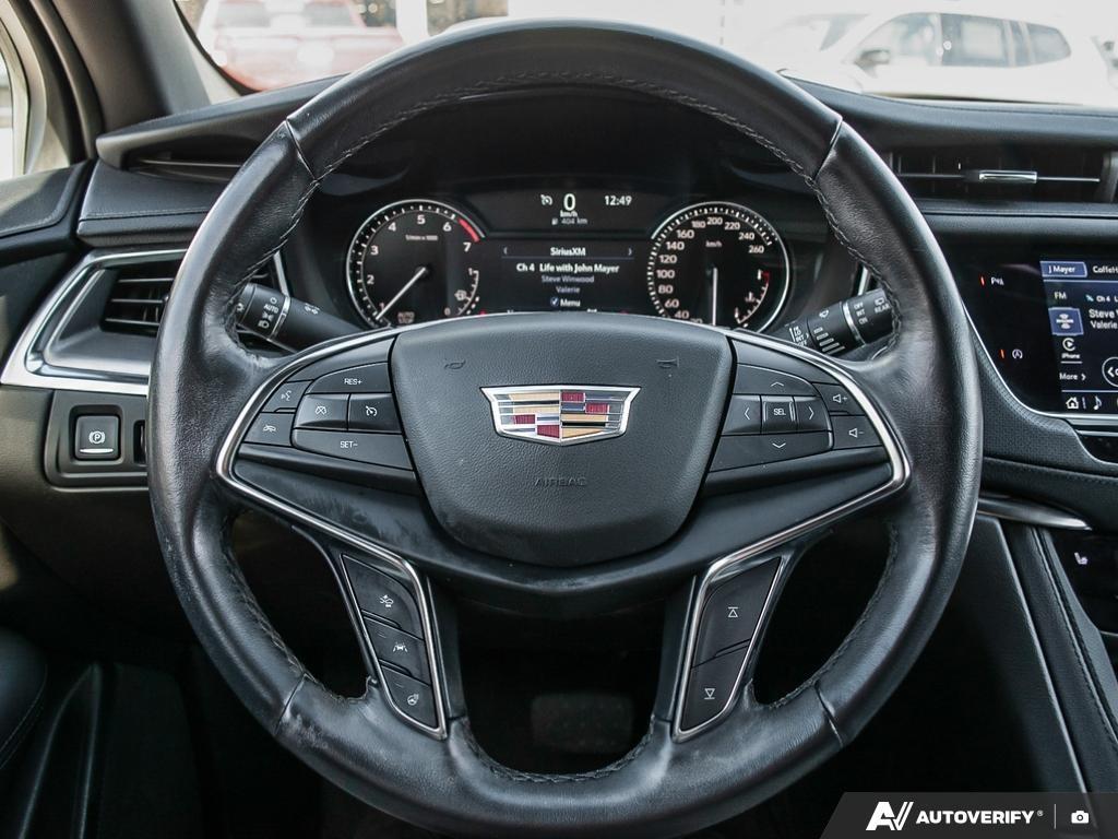 used 2022 Cadillac XT5 car, priced at $33,499