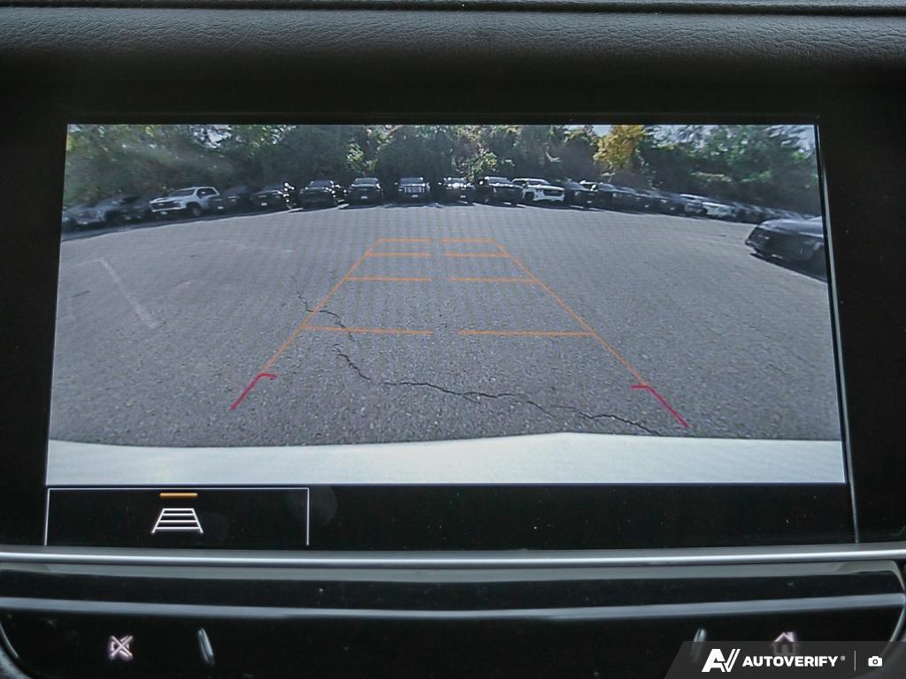 used 2022 Cadillac XT5 car, priced at $33,499
