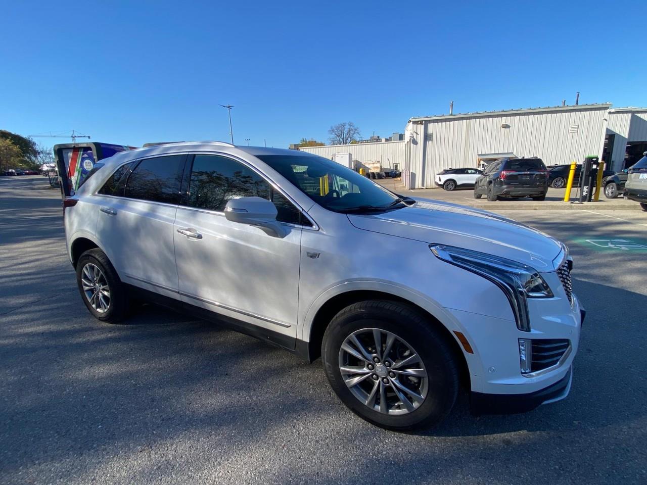 used 2022 Cadillac XT5 car, priced at $34,569