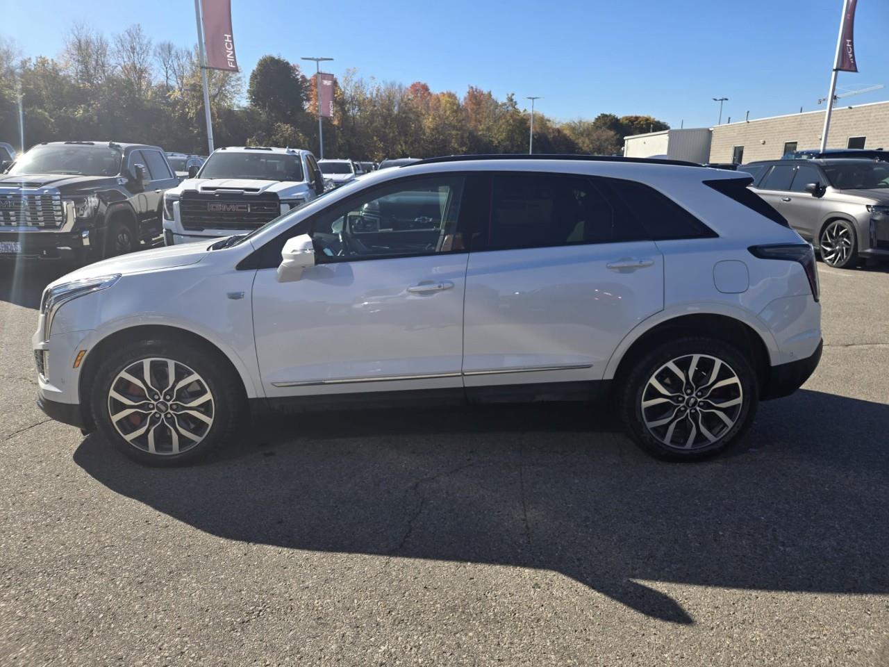 used 2023 Cadillac XT5 car, priced at $42,399