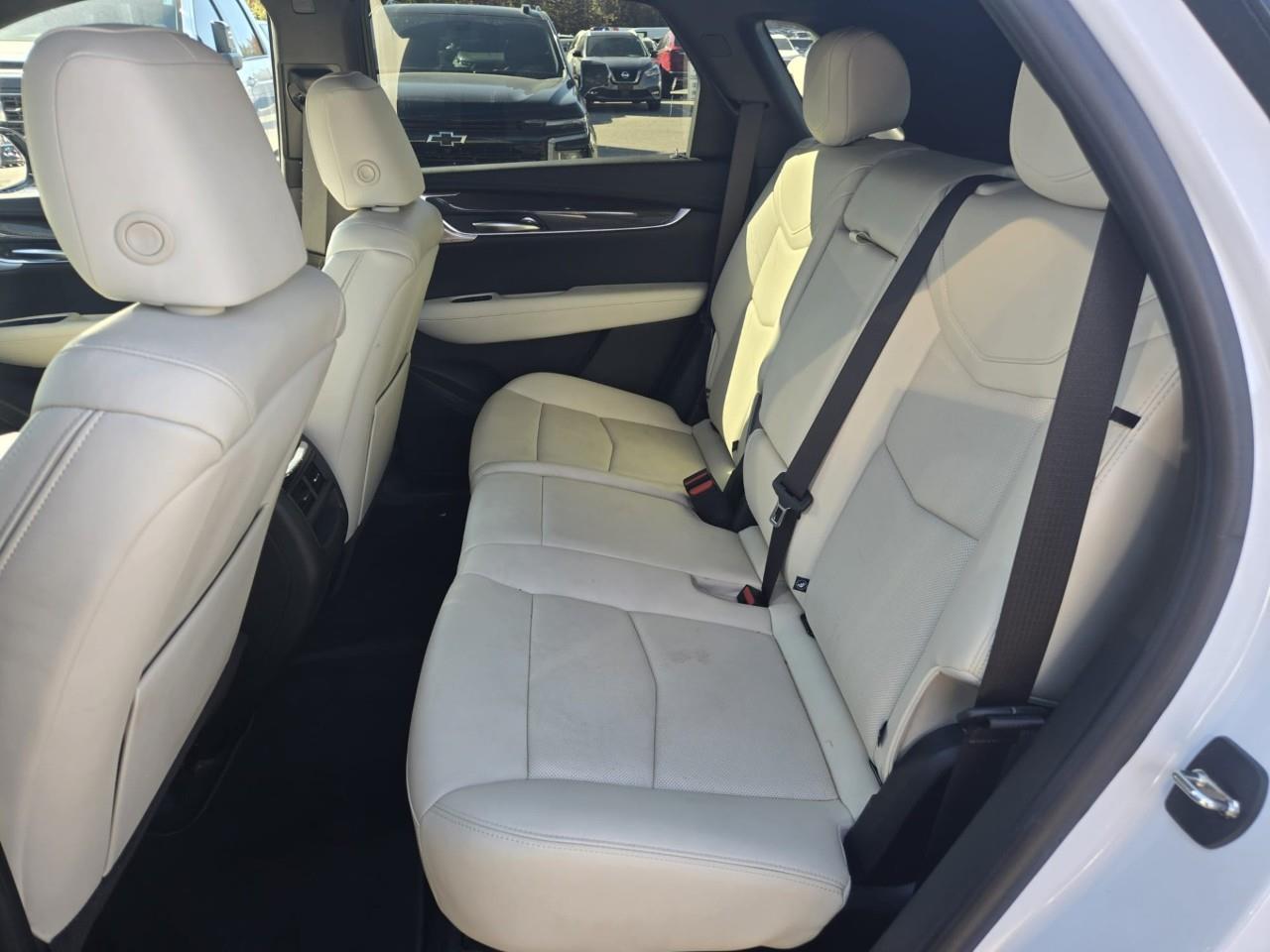 used 2023 Cadillac XT5 car, priced at $42,399