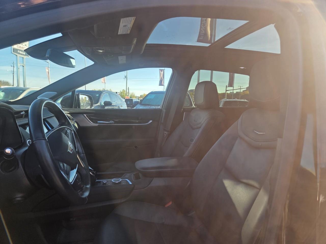 used 2023 Cadillac XT5 car, priced at $40,899
