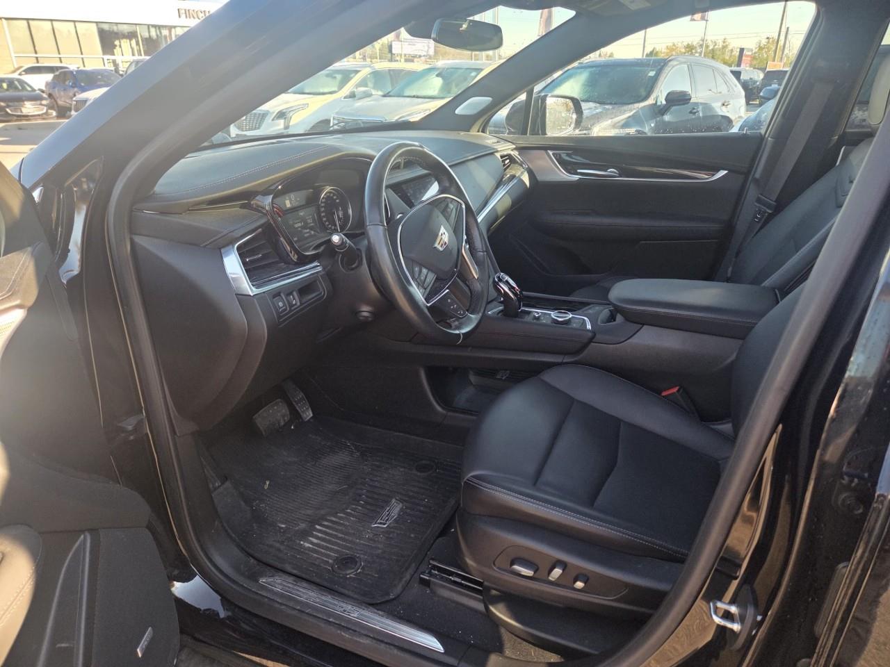 used 2023 Cadillac XT5 car, priced at $40,899