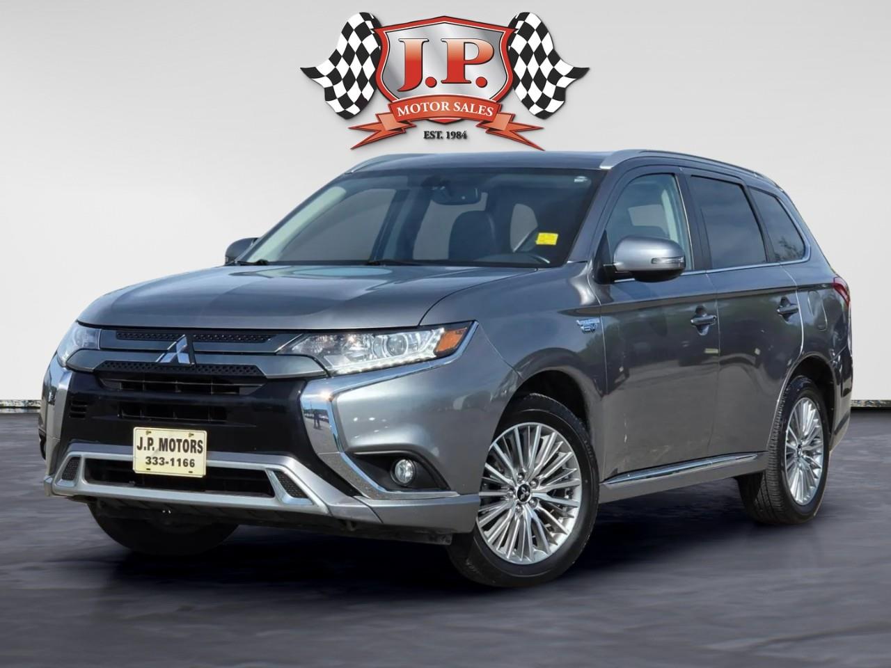 Gray 2022 Mitsubishi Outlander Hybrid Plug-in SUV / Crossover  1-Speed Automatic