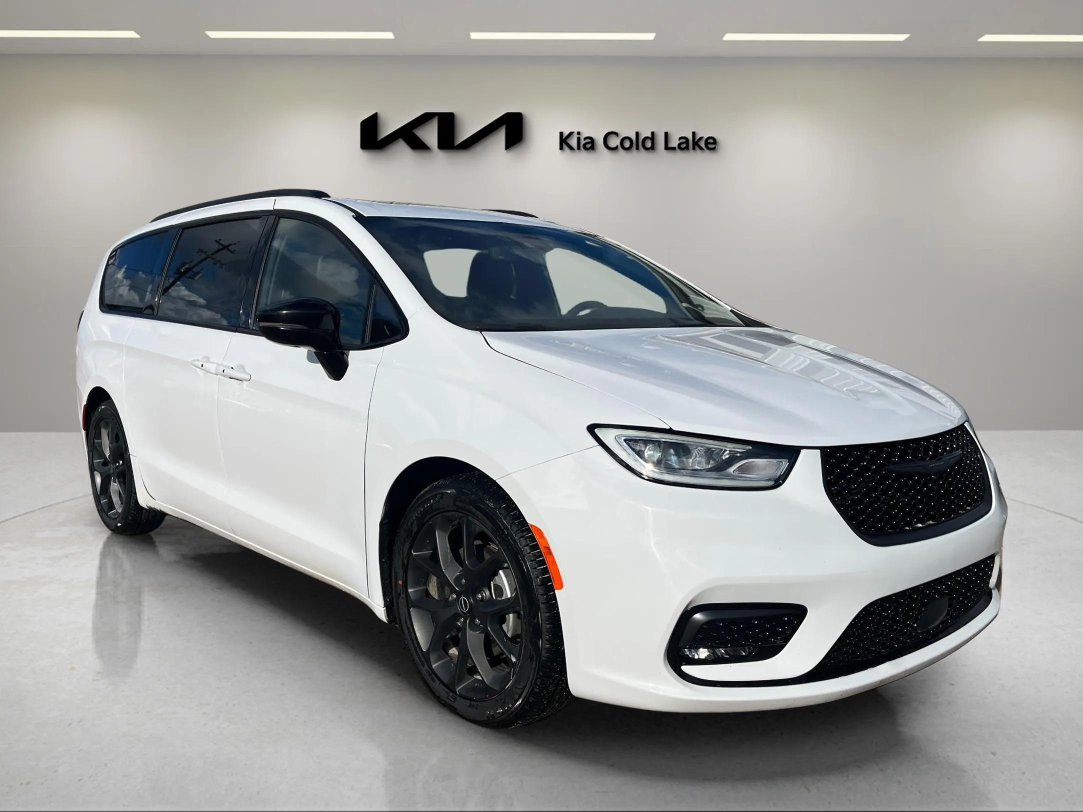 2025 Chrysler Pacifica Limited FWD