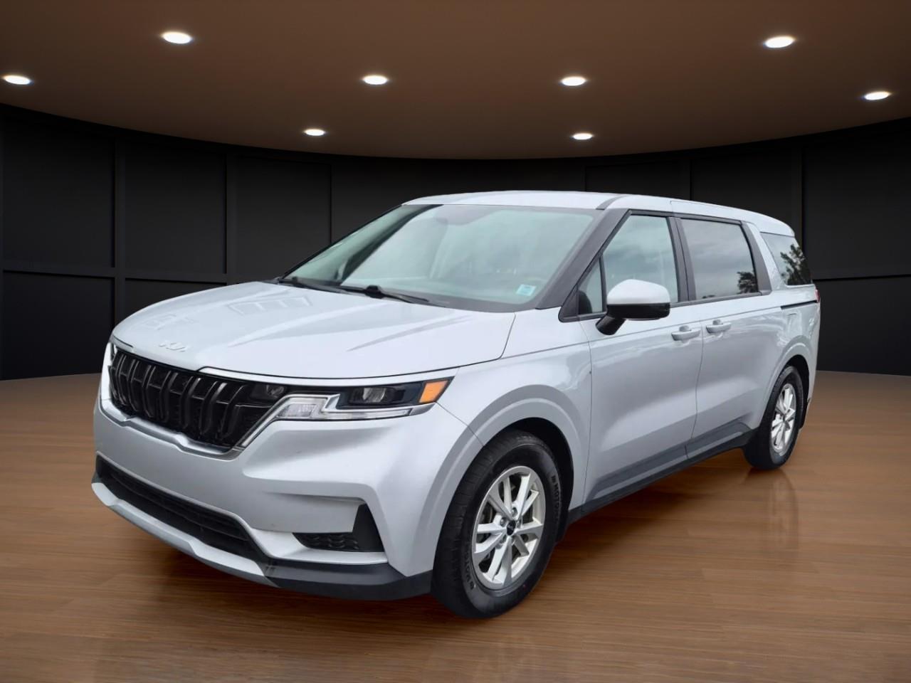 2022 Kia Carnival LX+ FWD