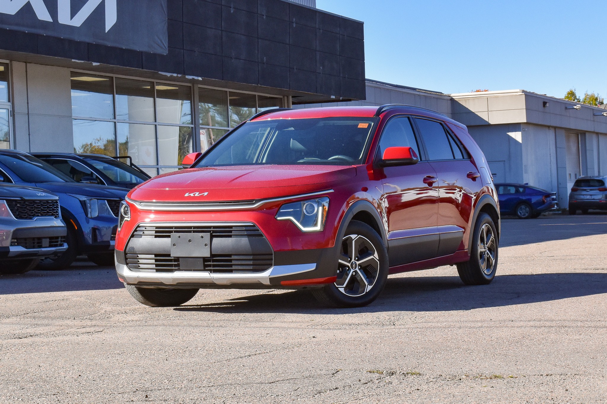 Red 2025 Kia Niro SUV / Crossover Front-Wheel Drive 6-Speed Automatic