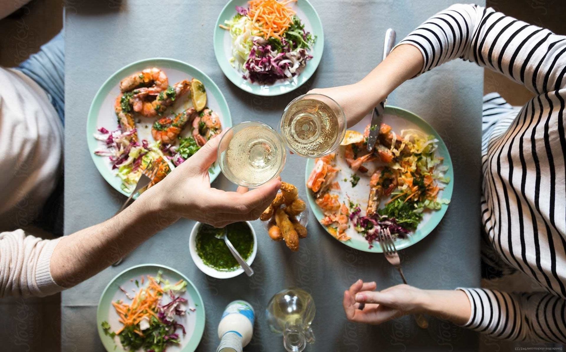 milwaukee-area-restaurants-open-on-christmas-saint-kate-arts-hotel