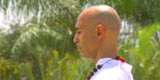 Yogi AtmaSanyam. Screenshot from the Hello Heart Yoga Session DVD.