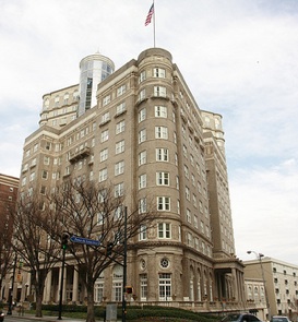 The owners of the Georgian Terrace won approval from the Atlanta City Council to sell development rights to another property in Midtown. Credit: etraveltips.com