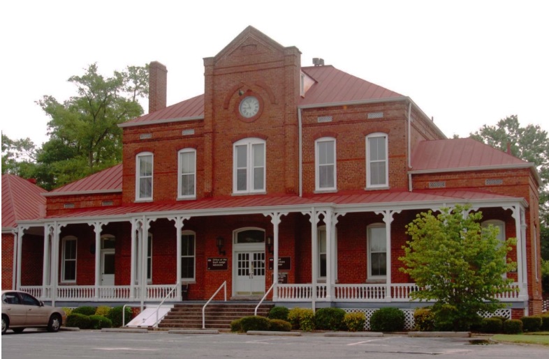 Fort Mac's Van Horn Hall