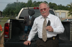 Putnam County Sheriff Howard Sills with Brer Rabbit, whom he retrieved from kidnappers. Credit: Putnam County Sheriffs Department. Putnam County Sheriff Howard Sills with Brer Rabbit, whom he retrieved from kidnappers. Credit: Putnam County Sheriffs Department.