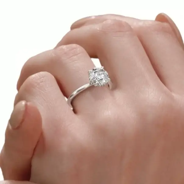 #4 Lifestyle-On-Hand-Animation (0-00-09-22)