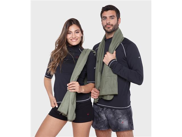 Toallón de Secado Rápido Montagne Verde Militar