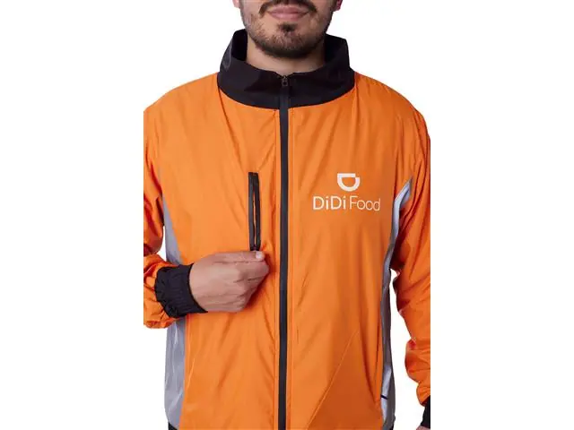 Combo DiDi: Mochila Expandible + Chamarra