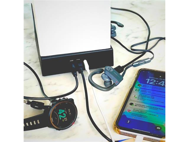 Luminária de Mesa USB TRIO MINI Base Preta com Cúpula Branca - 6