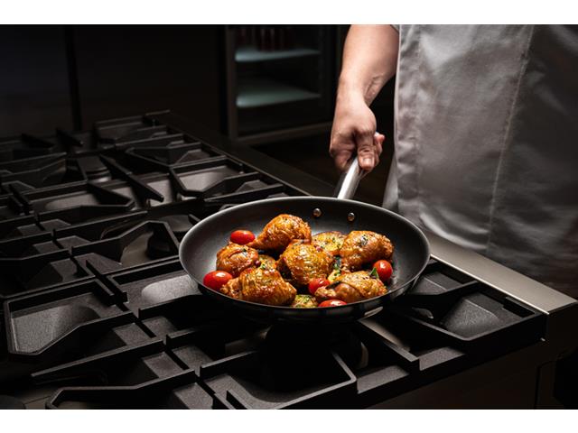 Frigideira Tramontina Professional Rasa em Aço Inox Antiaderente 2,2 L - 4