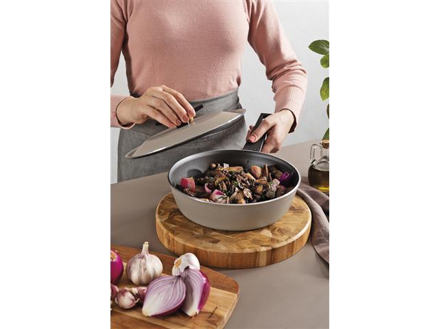 Frigideira Funda Tramontina Spezia Induction Antiaderente Areia 24 cm - 5