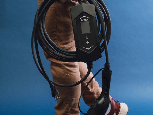 Carregador Portátil Lity para Carro Elétrico Eco Power Bivolt 3,5WK - 4