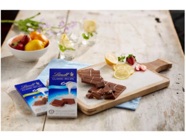 Barra de Chocolate Lindt Classic ao Leite 90g - 4