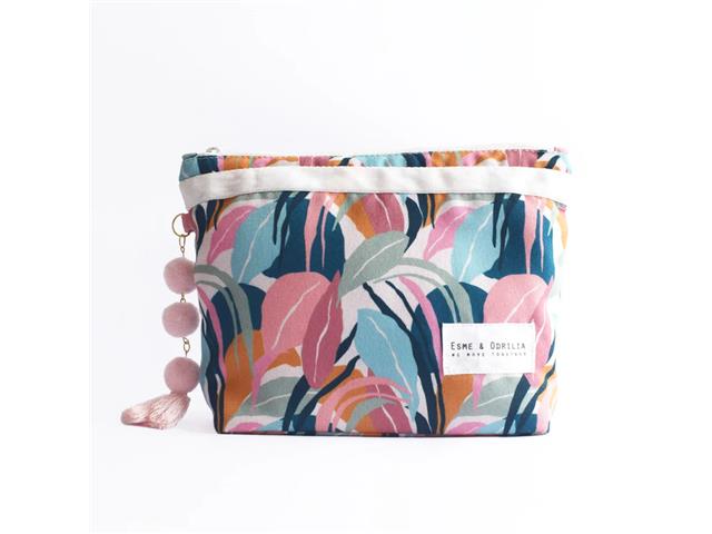 Neceser Esme & Odrilia Hojas, Pastel