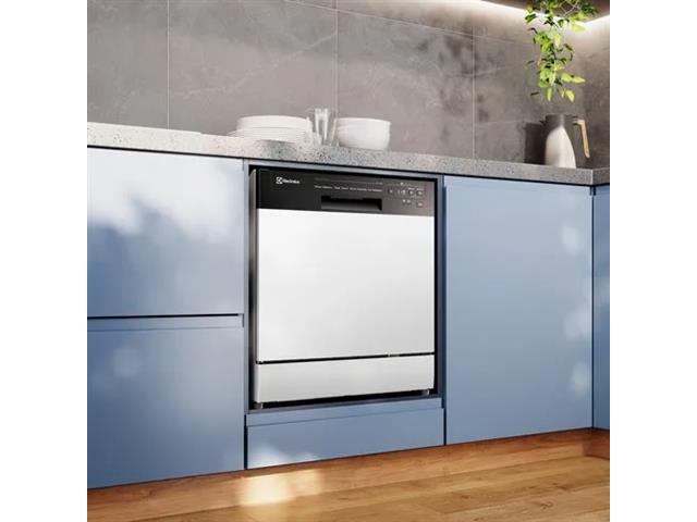 Lava-Louça Electrolux 8 Serviços Branca com Programa Lava e Seca 110V - 6