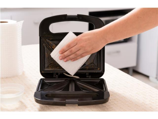 Sanduicheira Elétrica Black&Decker Preta 110V - 8