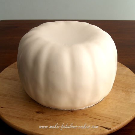 pumpkin-cake-tutorial-1.jpg?mtime=20181029154558#asset:105478