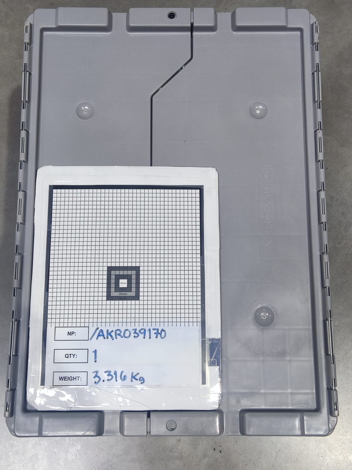 17 GAL SHIPPING CONTAINER GRAY 17 GAL SHIPPING CONTAINER GRAY