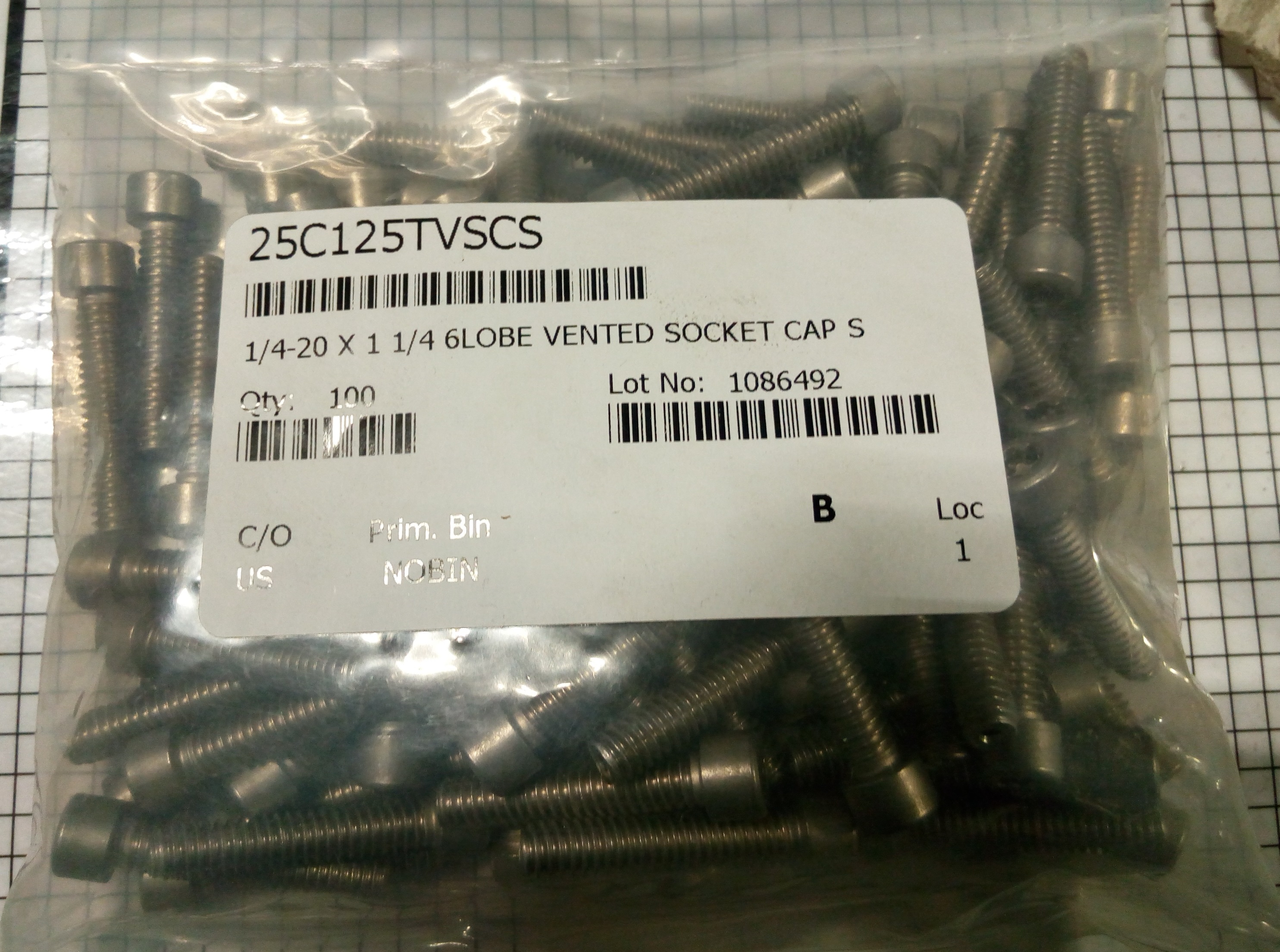 Soc Cap 25C125TVSCS,1/4-20 X 1 1/4 6LOBE VENTED SOC CAP S/S,Specialty Bolt ...