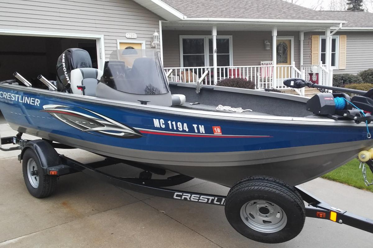 2011 Crestliner Crestliner Fish Hawk 1600 SC in Grand Haven Twp, MI