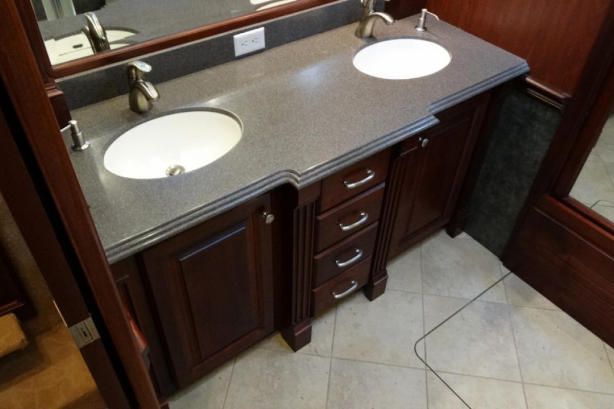 2012 Tiffin Motorhomes Phaeton, 8
